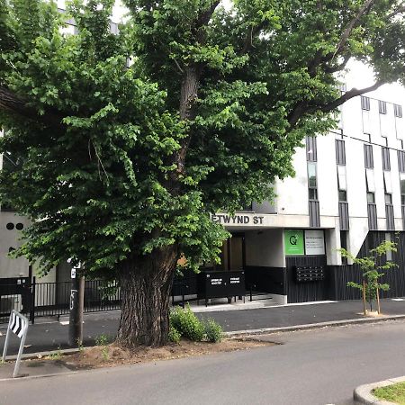 Q Squared Serviced Apartments Melbourne Exteriör bild