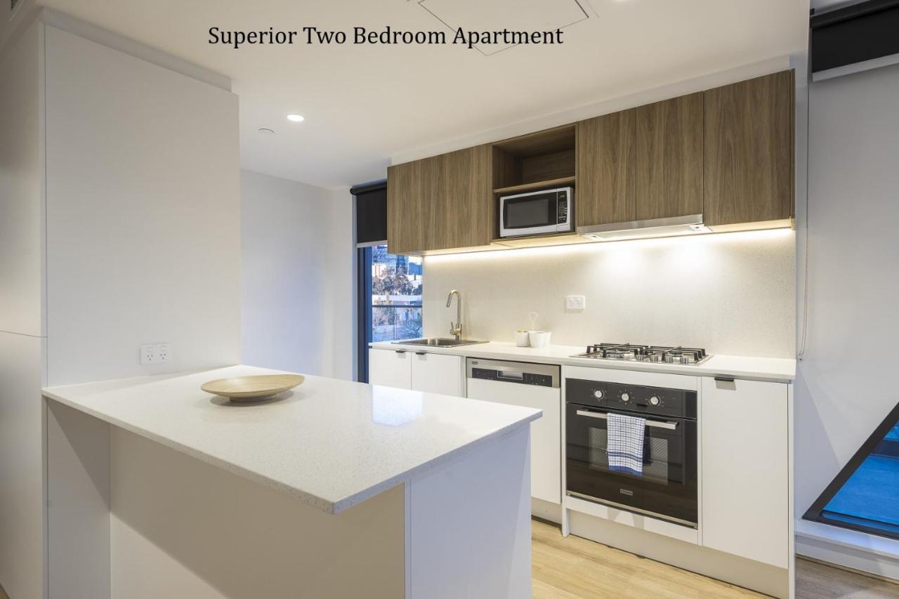 Q Squared Serviced Apartments Melbourne Exteriör bild