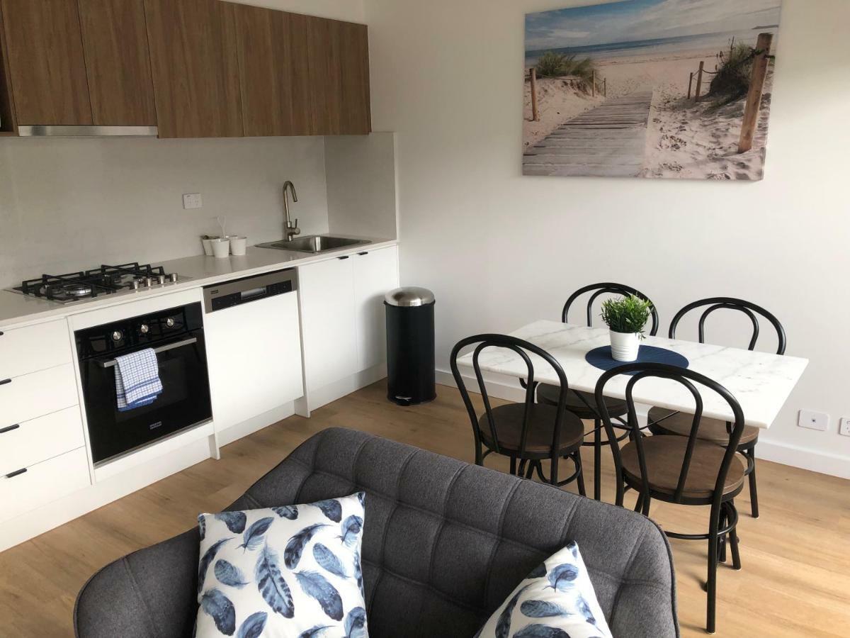 Q Squared Serviced Apartments Melbourne Exteriör bild