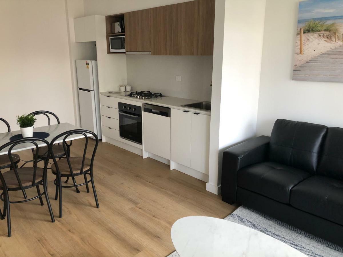 Q Squared Serviced Apartments Melbourne Exteriör bild