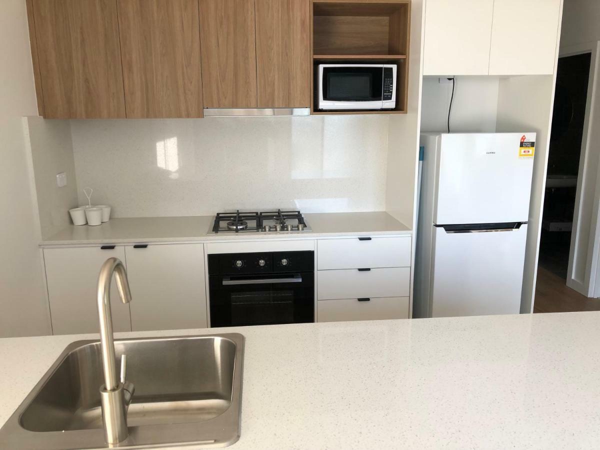 Q Squared Serviced Apartments Melbourne Exteriör bild